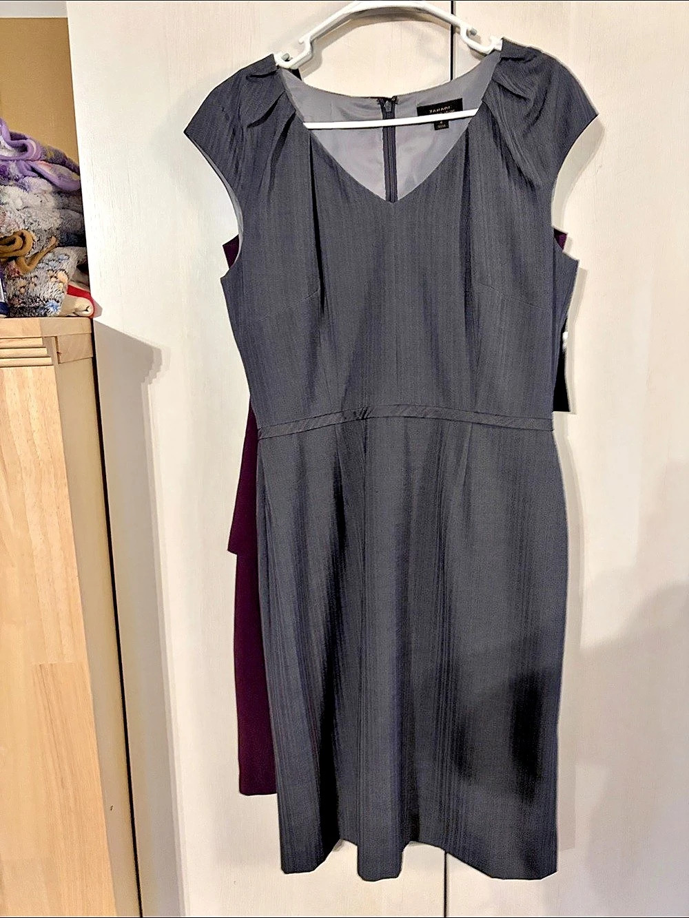 T Tahari Pleated Midi Dress in Black Like New